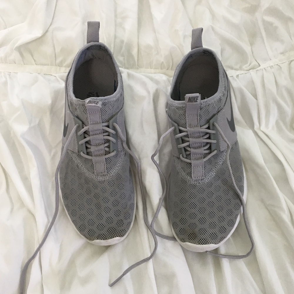 Nike Juvenate Women’s Shoe